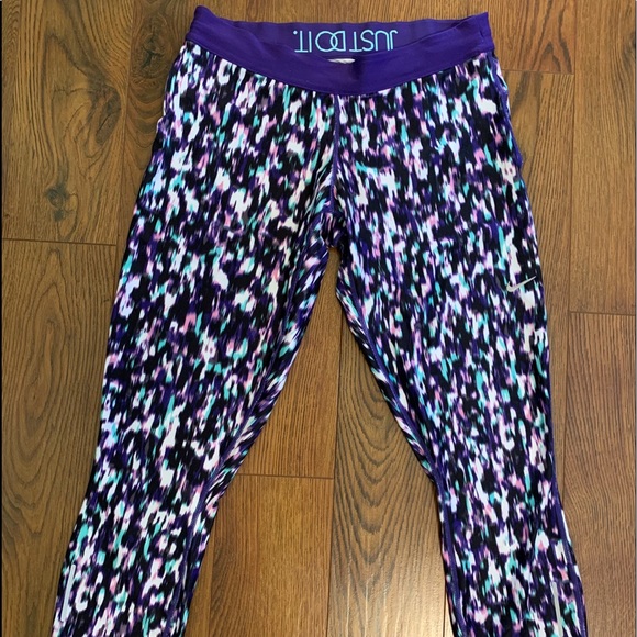 Nike Pants - Nike Leggings Nike Pants - Nike Leggings